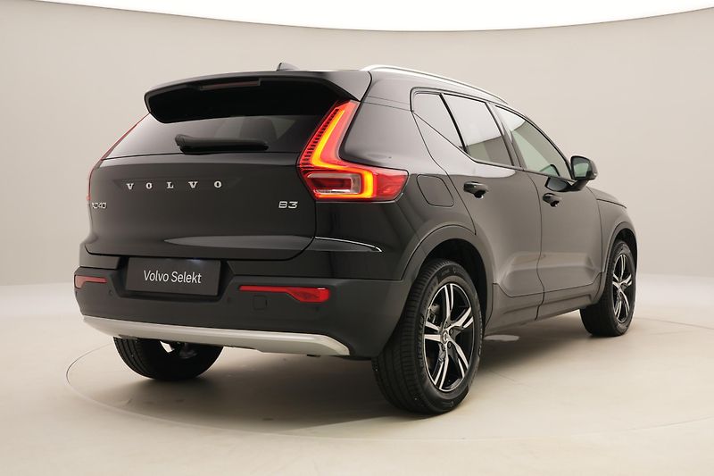 Volvo XC40 B3 CORE AUT CZ 1.maj. - fotka 13 z 51