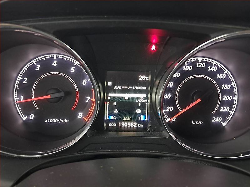 Mitsubishi ASX (2015) 1.6 MIVEC, ČR,1.maj, Tempomat - fotka 11 z 16