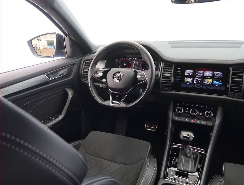 Škoda Kodiaq (2023) Sportline 2.0 TDI - fotka 7 z 29
