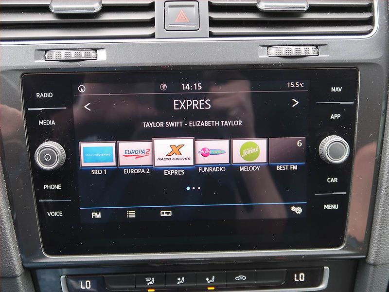 Volkswagen Golf (2019) 1.6 TDI, Navi, Park. senzory - fotka 15 z 17