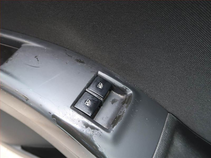 Opel Meriva (2012) 1.4 Turbo, nová STK - fotka 17 z 17