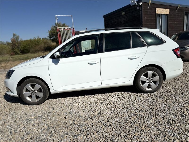 Škoda Fabia 1,2 TSI STYLE +SADA KOL - fotka 8 z 23