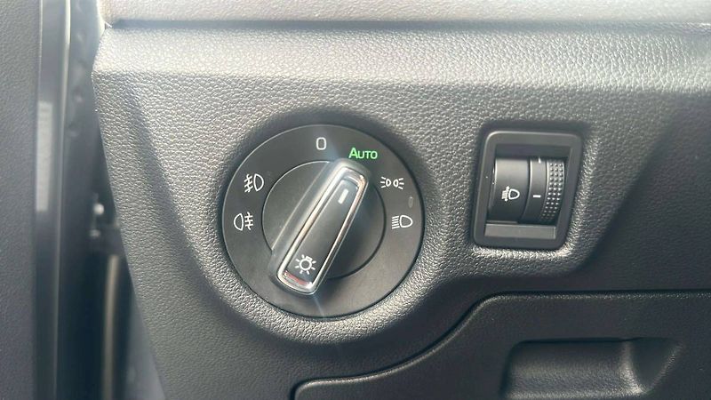Škoda Kamiq Top Selection 1,0TSI 85kW MT6/ - fotka 19 z 25