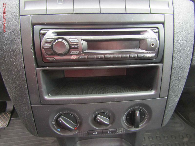 Škoda Fabia (2005) 1.2 HTP, ČR - fotka 11 z 15