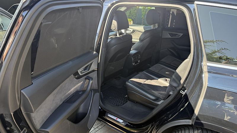 Audi Q7 (2016) HUD, Noční vidění, S-line - fotka 20 z 24
