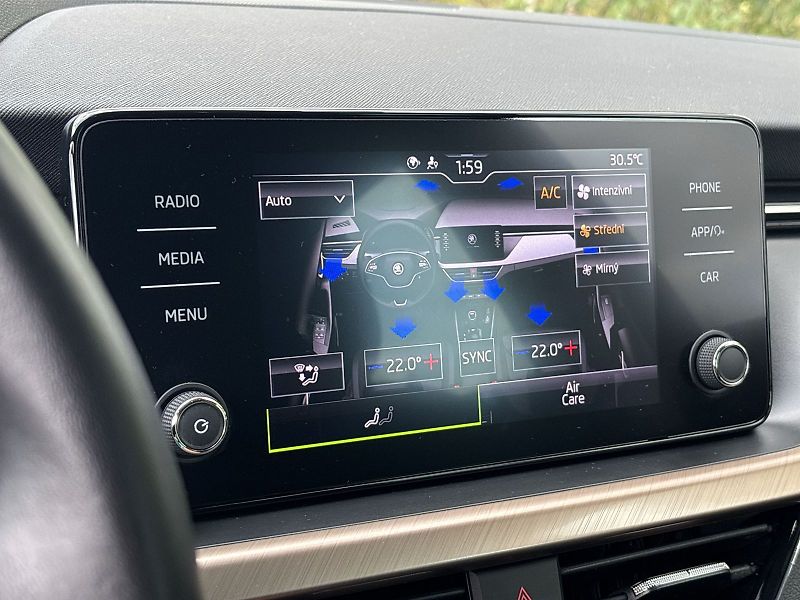 Škoda Scala (2023) 1.5 TSI Style - fotka 14 z 30