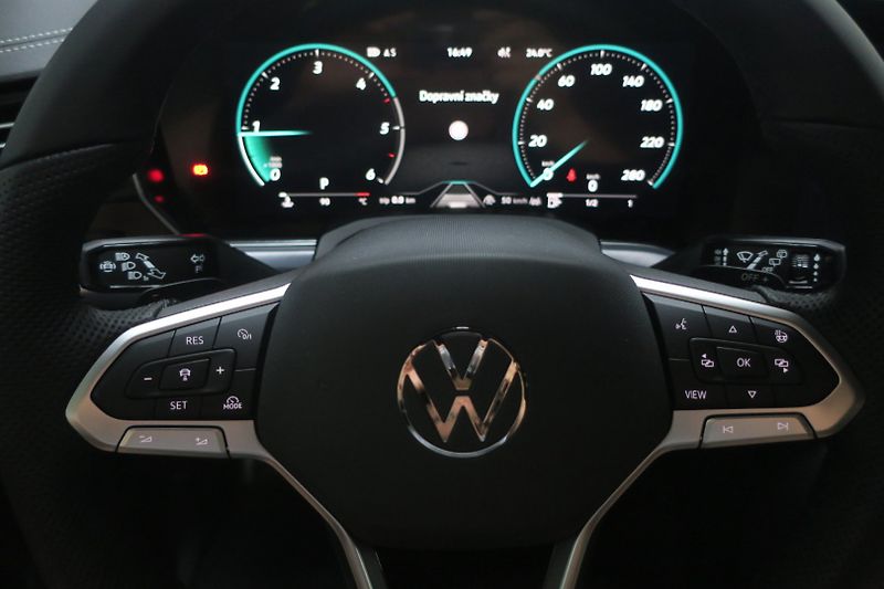 Volkswagen Touareg (2026) NEW Final Edition R Line 210kW - fotka 15 z 50