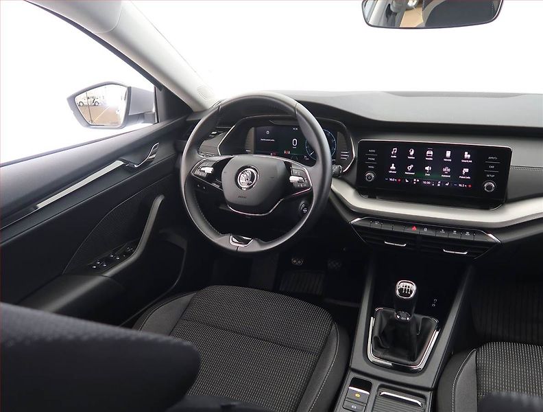 Škoda Octavia (2023) Ambition 2.0 TDI, ČR,1.maj - fotka 7 z 25