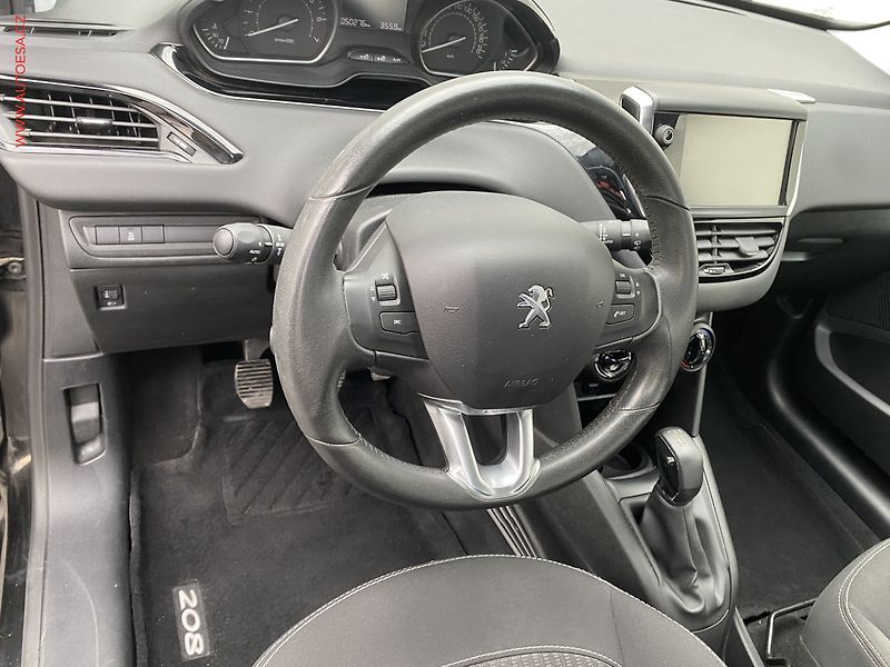 Peugeot 208 (2016) 1.2PT, Active, AC - fotka 12 z 17