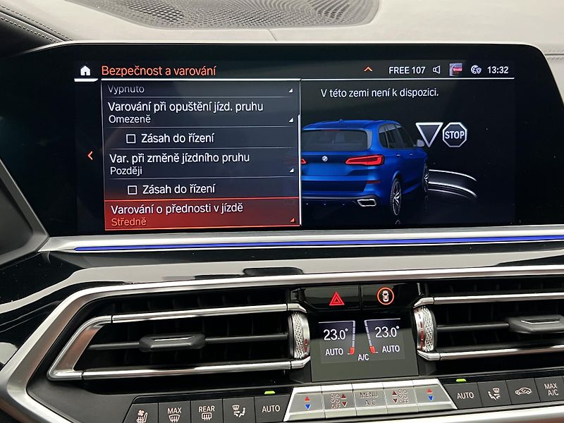 BMW X5 XDrive 30d M-Paket AUT CZ - fotka 43 z 54