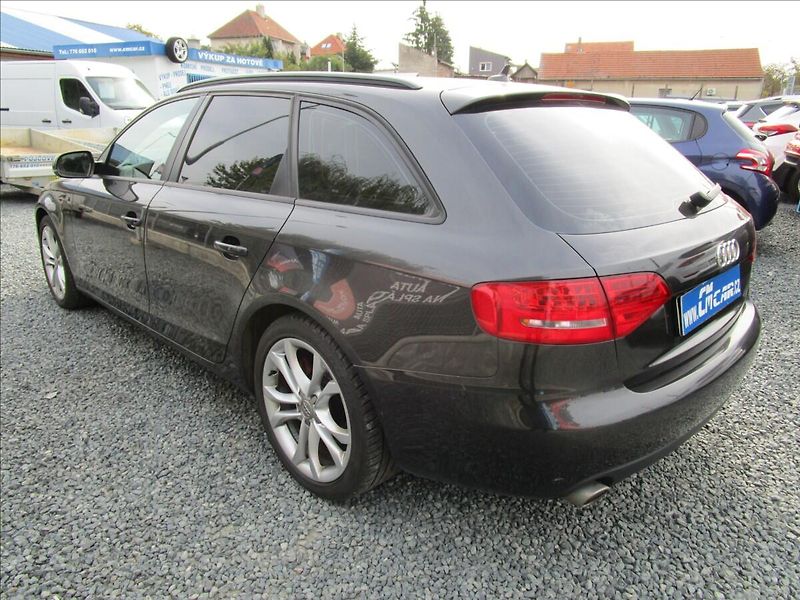 Audi A4 Avant 3.0TDi V6 Quattro, Bi-xe - fotka 6 z 41
