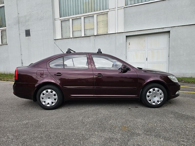 Škoda Octavia (2011) 2 FL, 1.2 TSI  - fotka 6 z 15