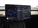 Tesla Model Y (2024) Standard LFP 64kWh, digi klima - náhled 28