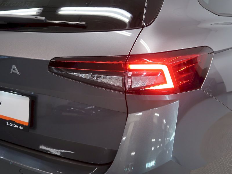 Škoda Superb (2024) 2.0TDI 110KW DSG NAVI - fotka 11 z 43