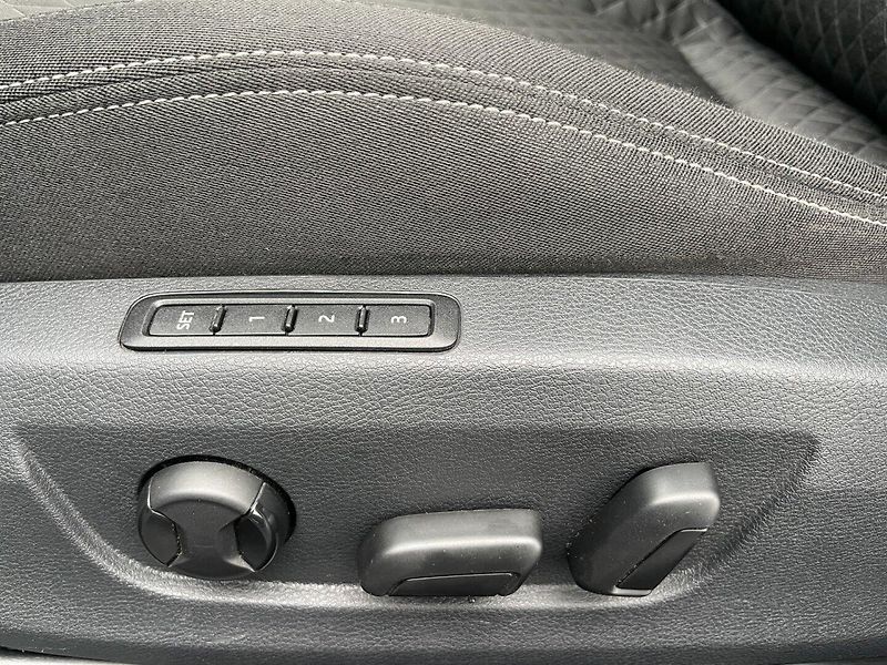 Škoda Superb (2018) 2.0TDi 110kW 4x4! STYLE++! - fotka 16 z 43