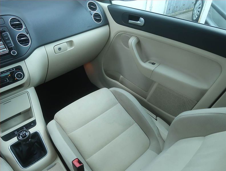 Volkswagen Golf Plus (2009) Comfortline 1.6 TDI, Tempomat - fotka 8 z 14