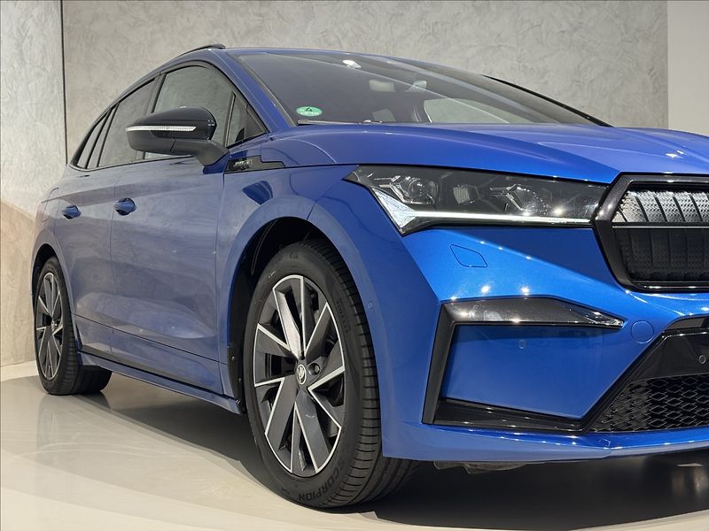 Škoda Enyaq 80 Sportline LED Matrix Assist - fotka 6 z 47