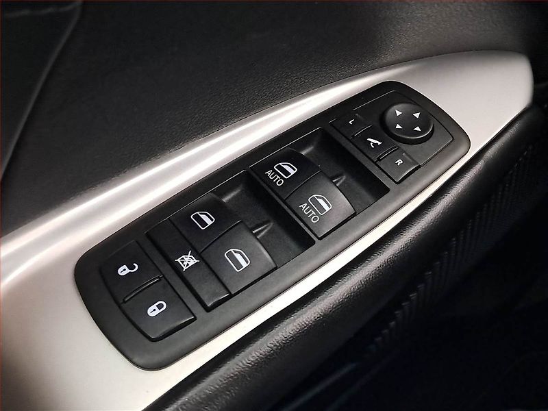 Fiat Freemont (2013) 2.0 MultiJet, 4X4, Automat - fotka 16 z 17