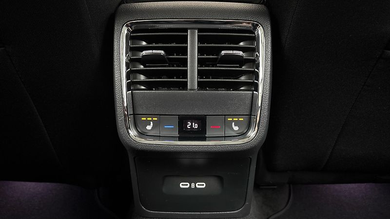 Škoda Octavia 1.5 TSI Style - fotka 21 z 28