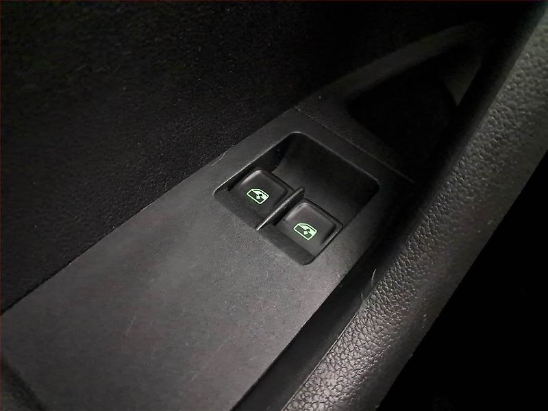Škoda Octavia (2013) 1.2 TSI, Tempomat - fotka 15 z 17