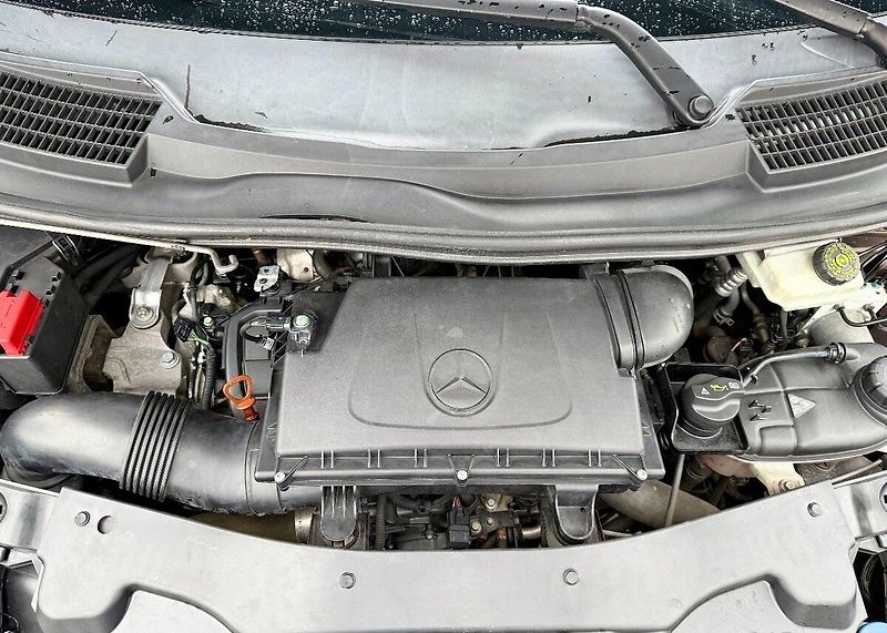 Mercedes-Benz Vito (2017) Tourer 111CDI lang W447 9 MÍST - fotka 15 z 15