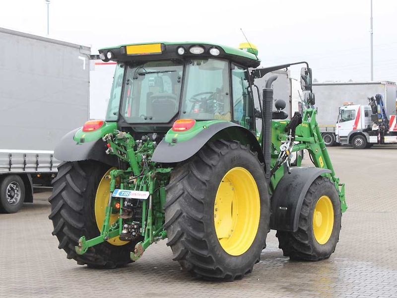 John Deere 5125R - fotka 3 z 19