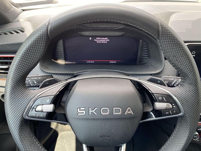 Škoda Kamiq (2025) 1.5 TSI DSG Monte Carlo - fotka 16 z 39