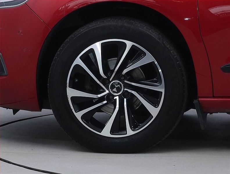 Citroën DS4 (2015) 1.6 e-HDi, Serv.kniha, Navi - fotka 14 z 18