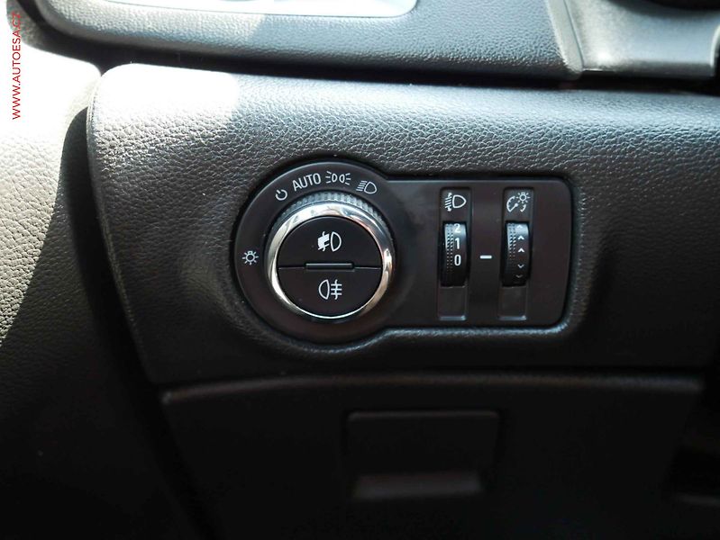 Opel Astra (2015) 1.6CDTi, AC, temp - fotka 18 z 18