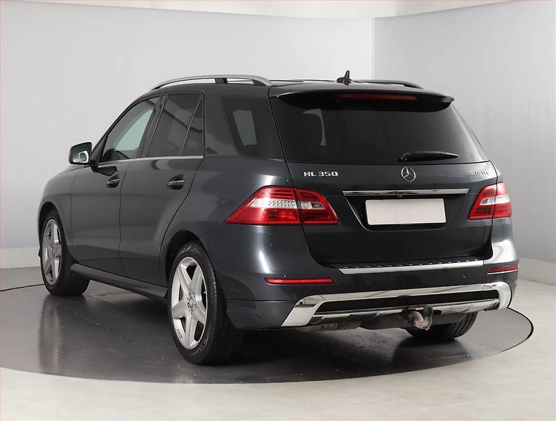 Mercedes-Benz Třídy M (2012) ML 350 BlueTEC, 4X4, Automat - fotka 4 z 27