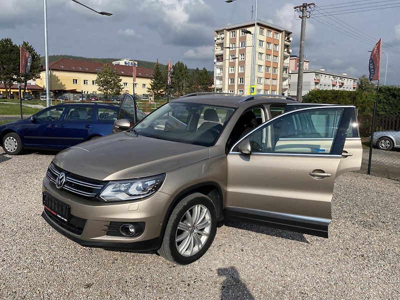 Volkswagen Tiguan 2.0TDi,DSG,rezervace - fotka 13 z 63