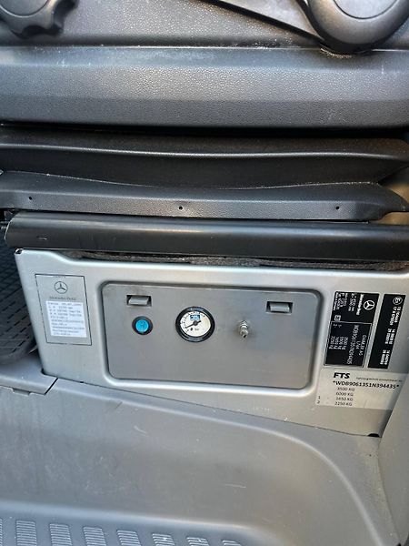 Mercedes-Benz Sprinter (2008) 313 CDI 3.0 135 KW ODTAHOVKA - fotka 13 z 21
