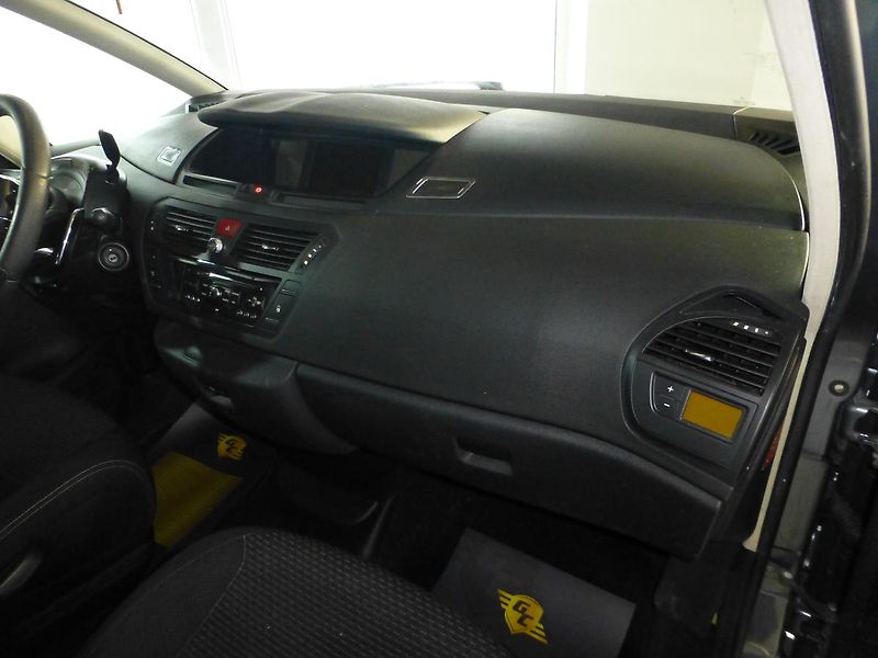 Citroën Grand C4 Picasso (2009) 1,6HDI**KLIMATIZACE***7 MÍST** - fotka 20 z 29
