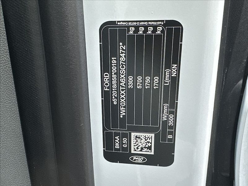 Ford Tourneo Custom 2,0 170PS  L2 Titanium X A/T 4 - fotka 53 z 58