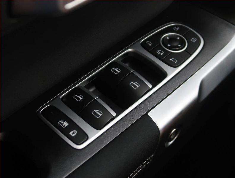 Jaecoo 7 (2025) Luxury 1.6 TGDI, 1.ČR, DPH - fotka 17 z 30