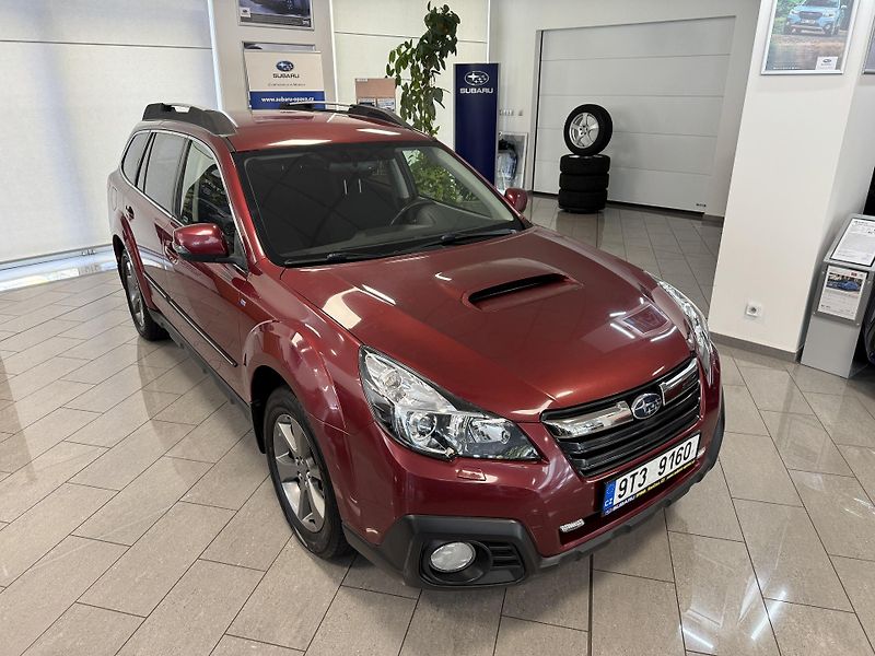 Subaru Outback 2.0D Comfort Cross Line CVT,CZ - fotka 7 z 50