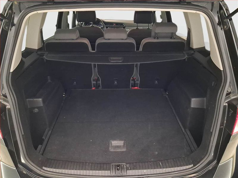 Volkswagen Touran (2016) Comfortline 2.0 TDI, Navi - fotka 14 z 20