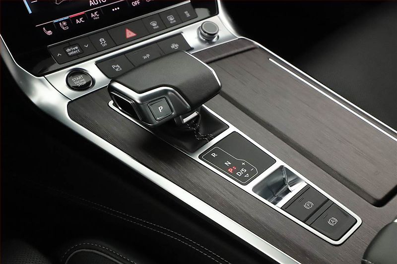 Audi A6 Allroad (2022) 55 TDI - fotka 9 z 20