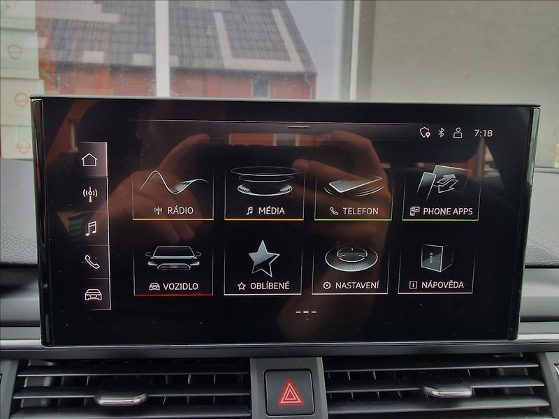 Audi A4 40TDI 150kW S-Line, ČR,1.Maj. - fotka 26 z 50