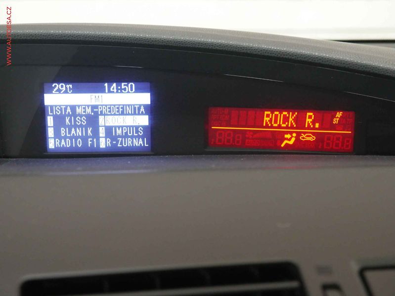 Mazda 3 (2012) 2.0 i, ČR, STK8/28 - fotka 14 z 19