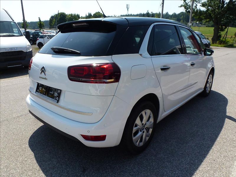 Citroën C4 Picasso 1,2 PureTech 130 S&S MAN6 NAVI - fotka 8 z 56