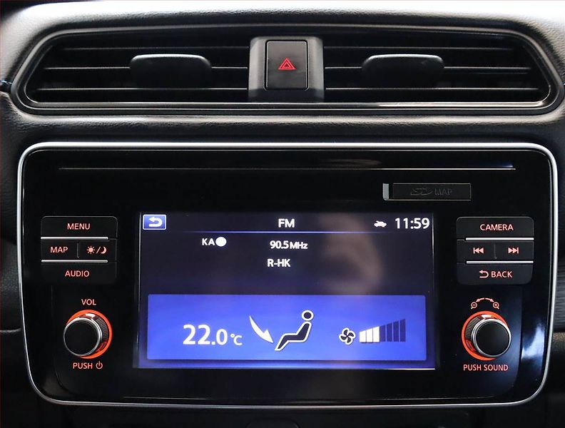 Nissan Leaf (2018) 40 kWh, SoH 87%, Automat - fotka 20 z 28