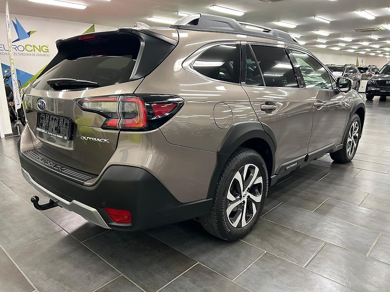 Subaru Outback (2022) 2.5 TOURING 2022 | Záruka - fotka 14 z 33