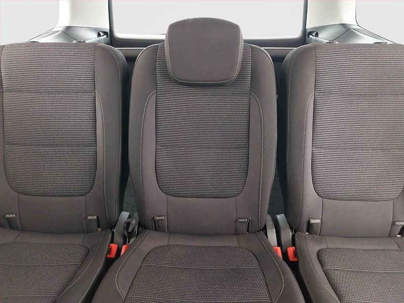 Volkswagen Sharan (2017) 2.0 TDI BMT - fotka 10 z 19