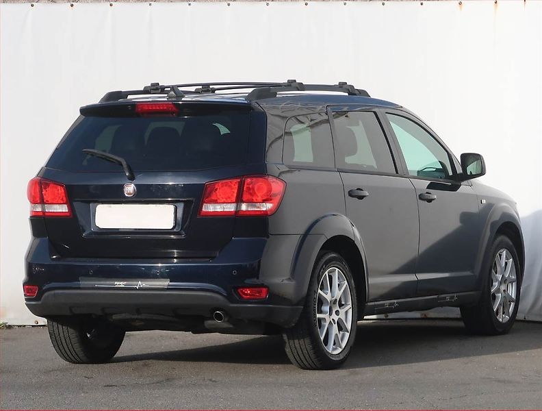 Fiat Freemont (2012) 2.0 MultiJet, 7 míst, Tempomat - fotka 5 z 19