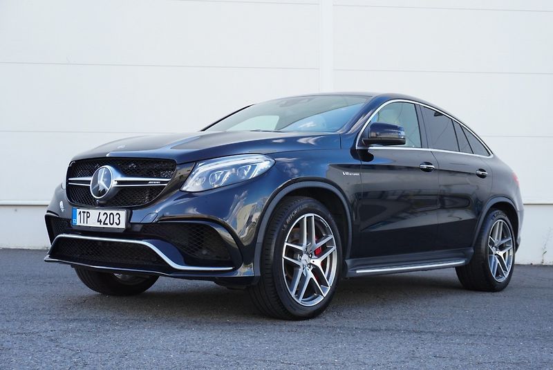 Mercedes-Benz GLE 63S AMG 4M - fotka 5 z 50