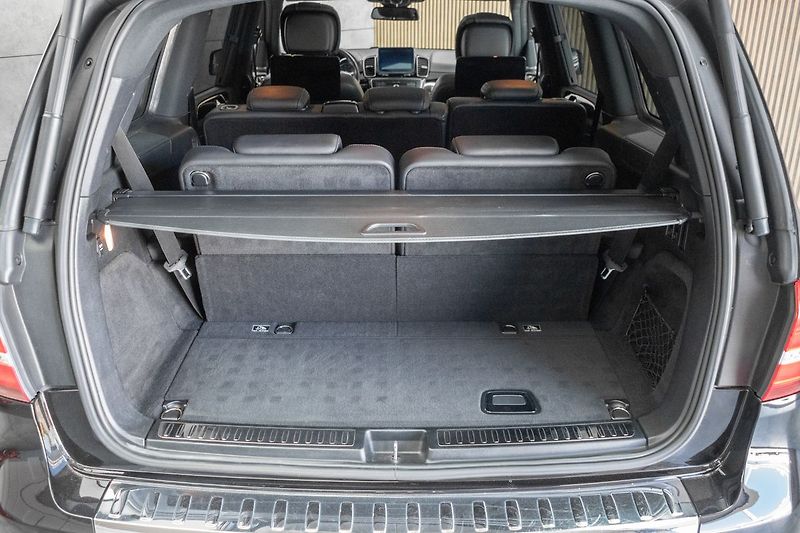 Mercedes-Benz GLS 500 4MAT*AMG*AIR* REZERVACE - fotka 56 z 65