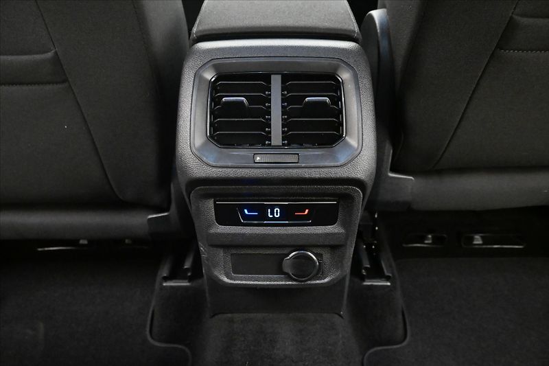 Volkswagen Tiguan 2,0 TDI 110kW DSG Life Záruka - fotka 22 z 31