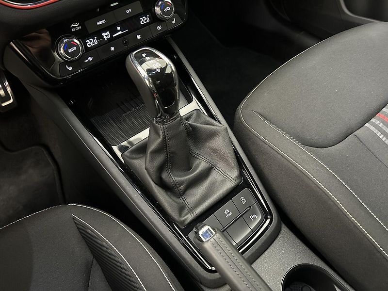 Škoda Kamiq 1.0 TSI Monte Carlo - fotka 21 z 26