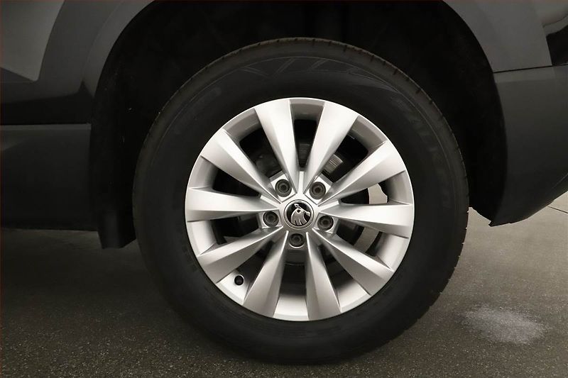 Škoda Karoq (2019) 1.5 TSI, Automat, Navi - fotka 14 z 14